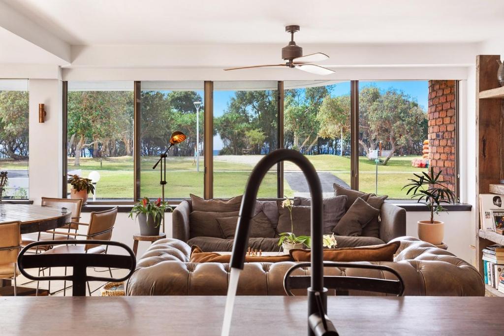 Byron Pacific Apartments - On Clarkes Beach Byron Bay Buitenkant foto