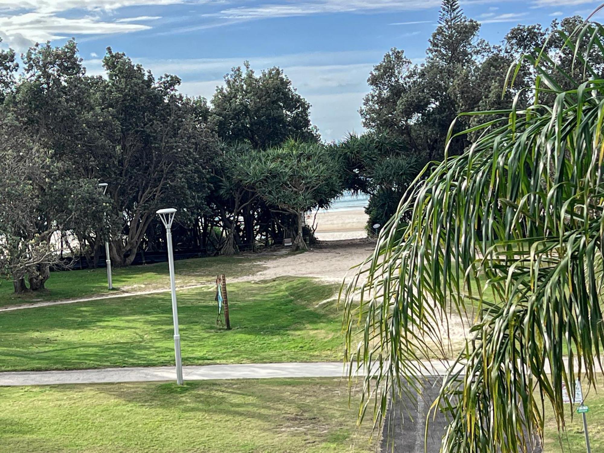 Byron Pacific Apartments - On Clarkes Beach Byron Bay Buitenkant foto